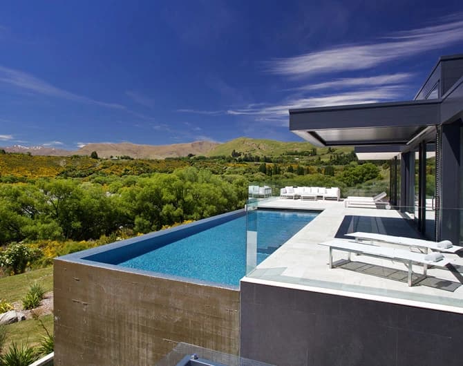 Nebura Heights — Waterfront Villa